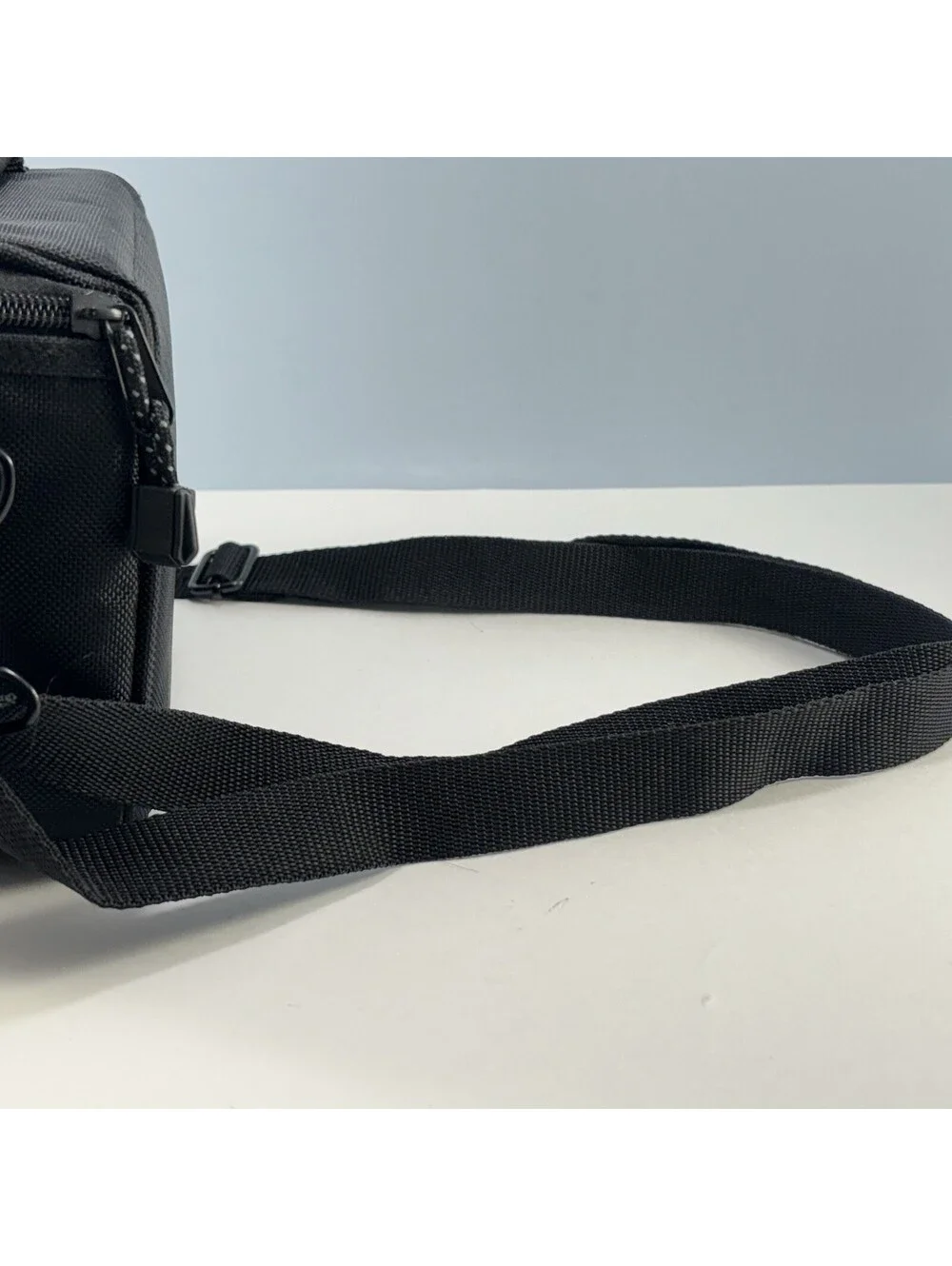 Universal Voyager Nylon Soft Camera & Camera Gear Case With Strap Multi Pocket